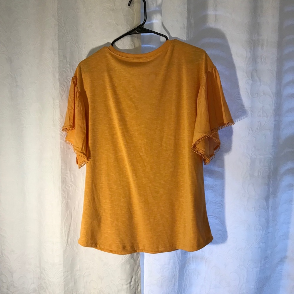 Tee - Picture 3 of 4